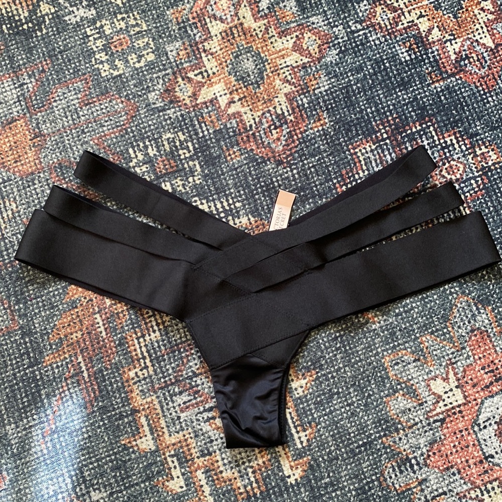 ▪️NWT VS Panties